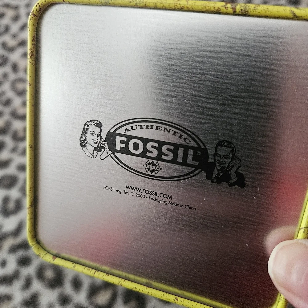 Fossil Blue and Yellow Faux Rust Metal Watch Tin, SBT0241 1/00, 2000 Y2K Vintage
